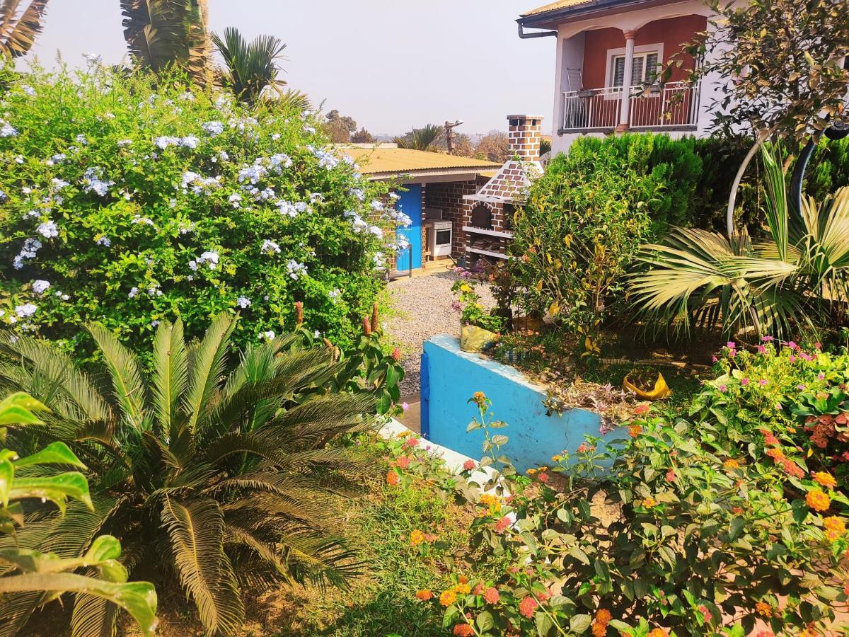 Residence Jardin Tropical Yaounde Luaran gambar